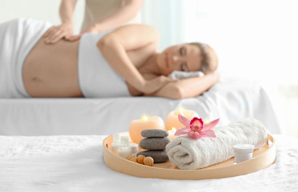 Aromatotherapy & massage in labour